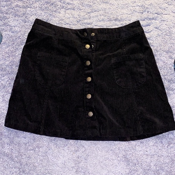 brandy melville skirt - Picture 2 of 2